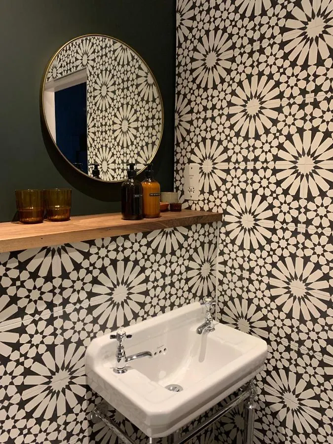 Royal Bolthole Apartment Edinburgh