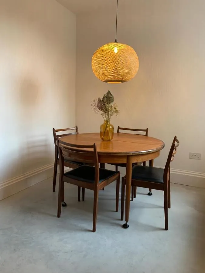 Royal Bolthole Apartment Edinburgh